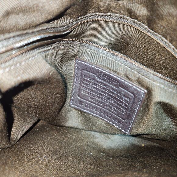 COACH EUC LARGE LYNN TRIPLE SECTION SHOULDER BAG - Picture 6 of 8